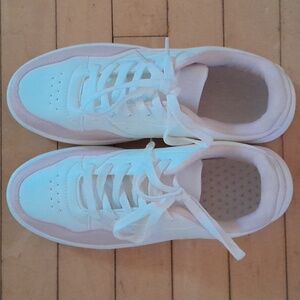 NWOT Shein Pink and White Sneakers